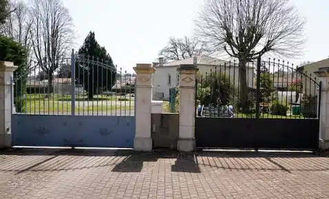 automatic gate